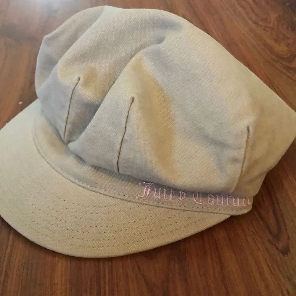 Juicy Couture Y2K vintage cap embroidered logo